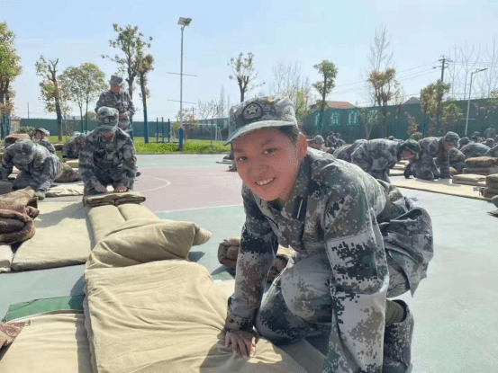 特训学校细节养成记，热爱生活从小事做起(图2)