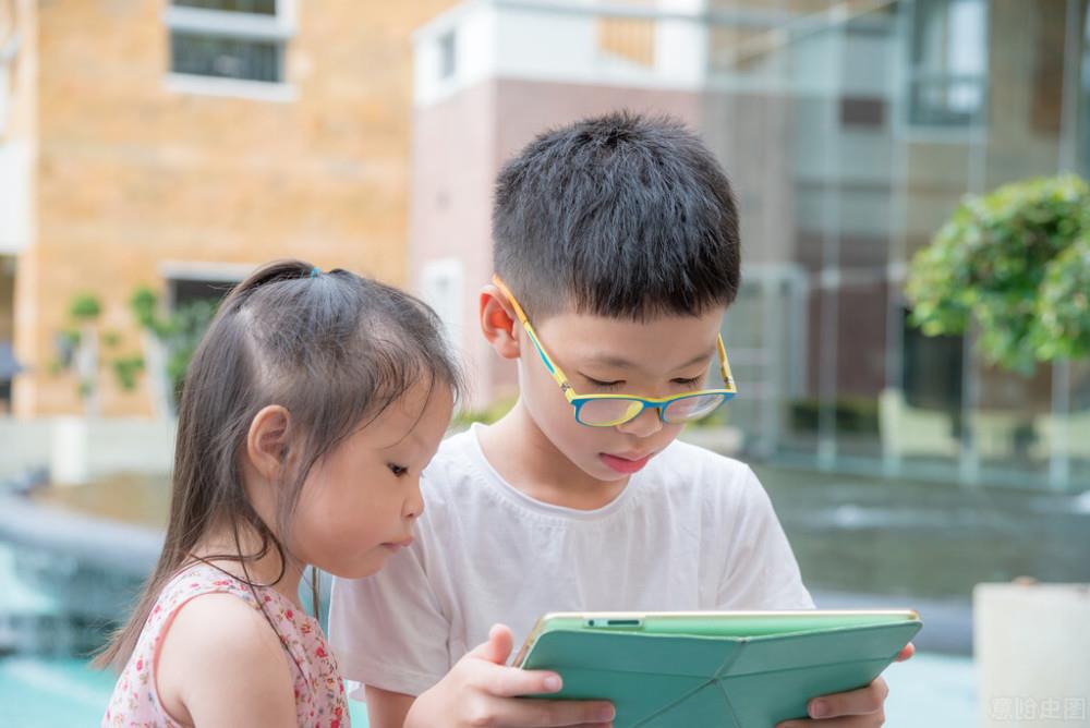 父母们为什么对网瘾孩子束手无策(图2) 父母们为什么对网瘾孩子束手无策(图2)