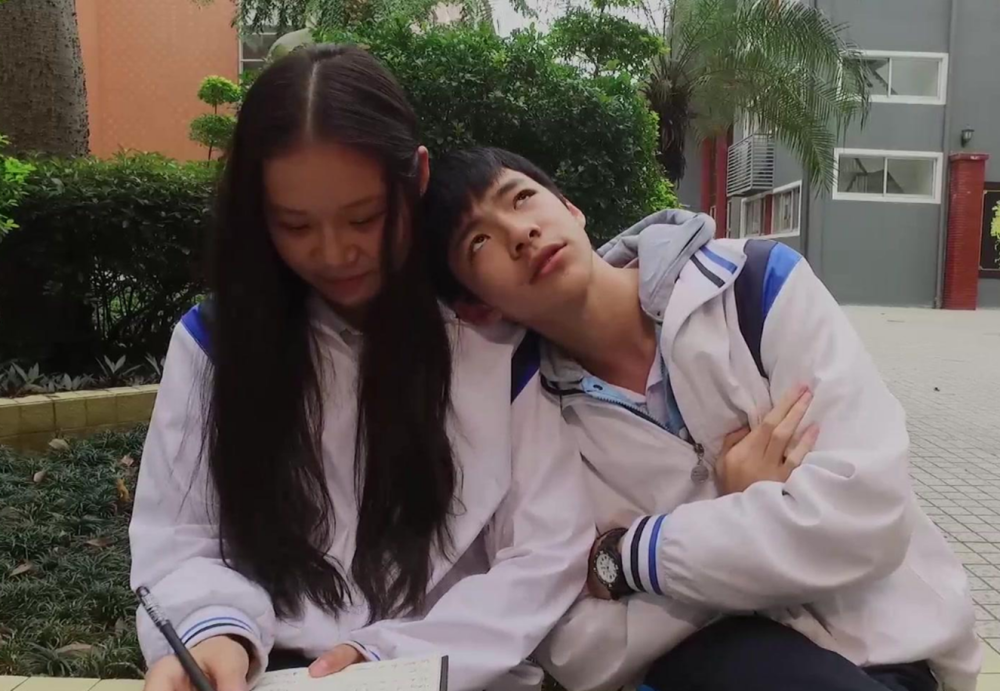 孩子早恋如何教育,孩子早恋怎么引导(图4) 孩子早恋如何教育,孩子早恋怎么引导(图4)