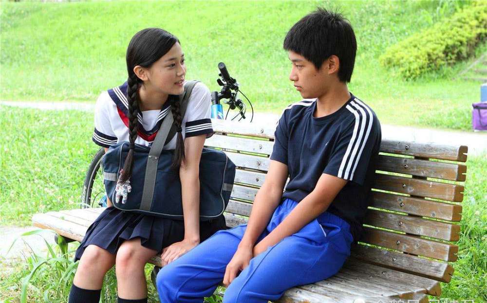 孩子有早恋倾向怎么办,高中孩子早恋(图2) 孩子有早恋倾向怎么办,高中孩子早恋(图2)