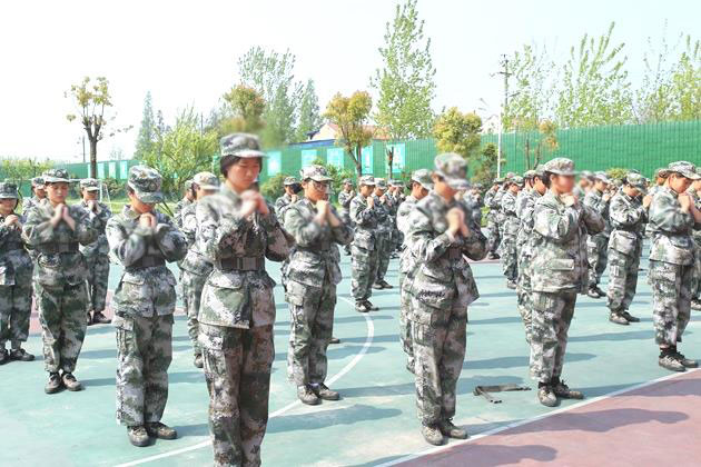 湖北潜江问题孩子学校如何矫正早恋？(图1)